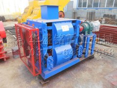 小型四辊和搅拌机发货现场