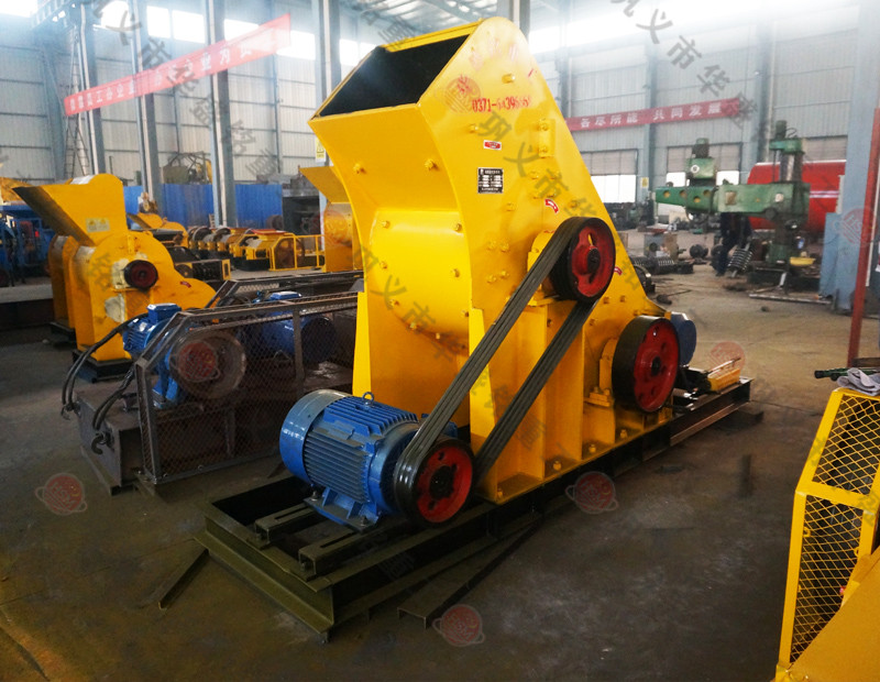 ++59花岗岩粉碎机.JPG