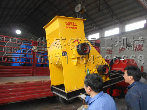 砖厂用粉碎机发货现场2.jpg