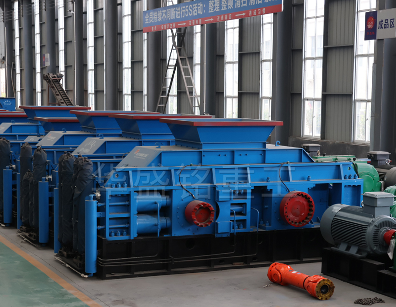 石英砂液压数控对辊制砂机价格